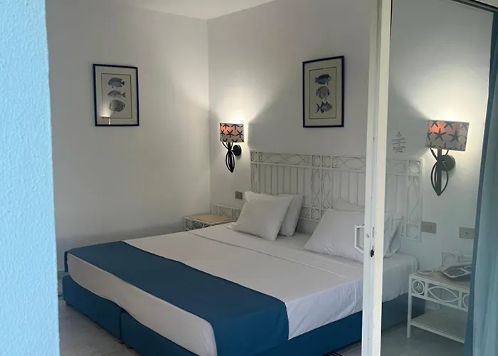 Privato Coral Aquamarine 1 Resort *
